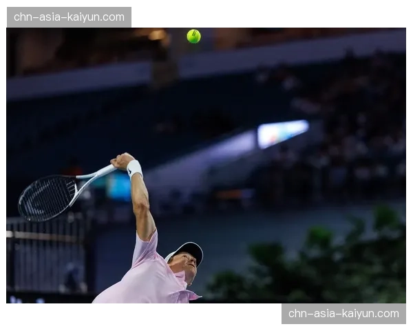 ATP1000迈阿密站：辛纳直落两盘击败梅德韦杰夫，背靠背夺冠